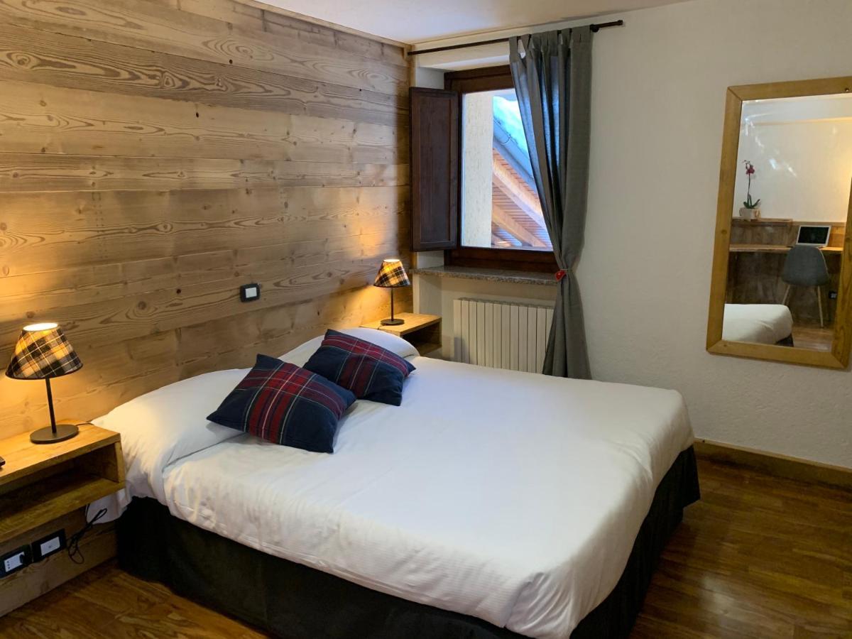 Hotel Coeur Du Village Ла-Тюйль Экстерьер фото