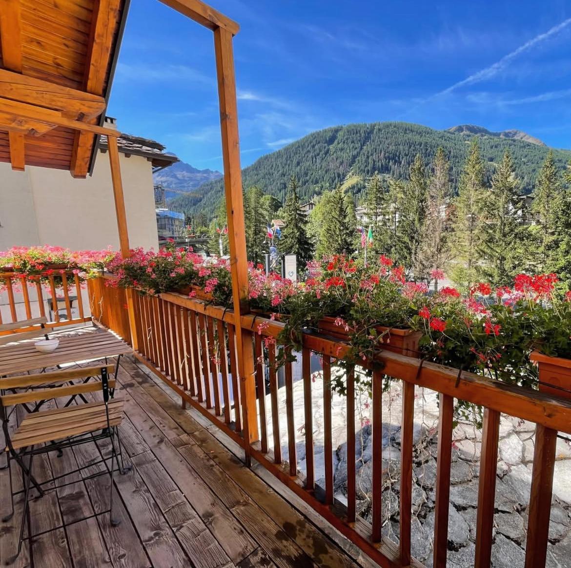 Hotel Coeur Du Village Ла-Тюйль Экстерьер фото
